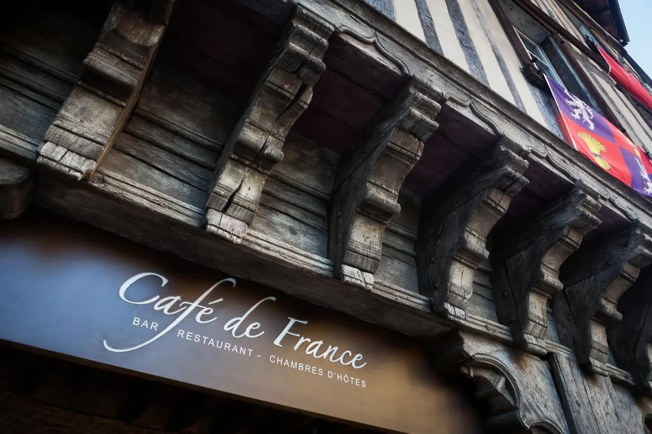 Cafe De France Eauze Bed & Breakfast フランス